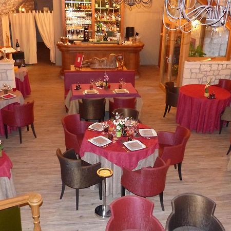מוג-סור-לואר Logis Hotel Le Relais Louis XI מראה חיצוני תמונה