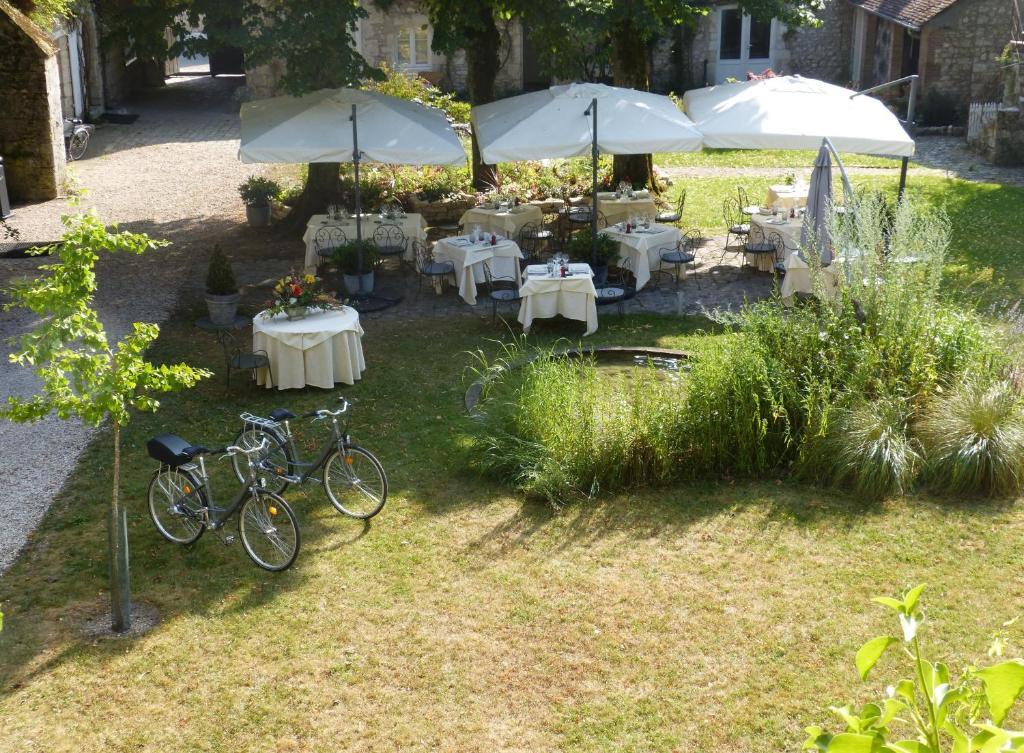 מוג-סור-לואר Logis Hotel Le Relais Louis XI מראה חיצוני תמונה
