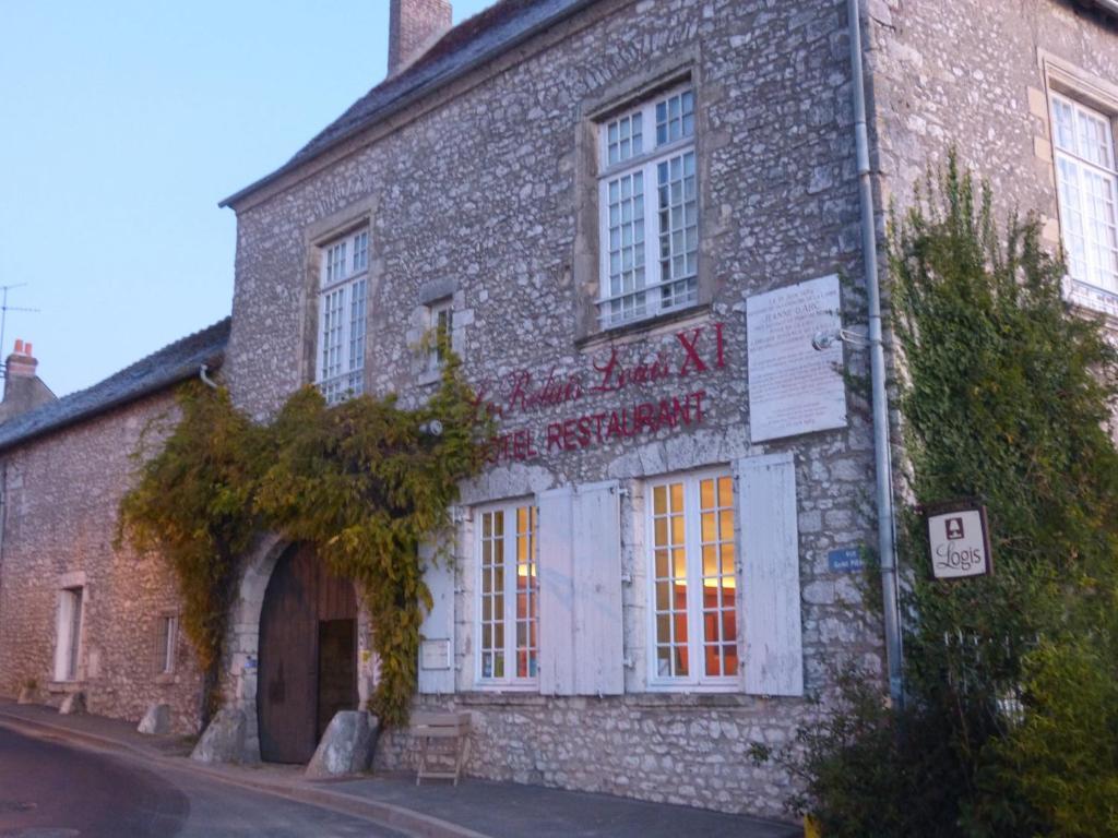מוג-סור-לואר Logis Hotel Le Relais Louis XI מראה חיצוני תמונה