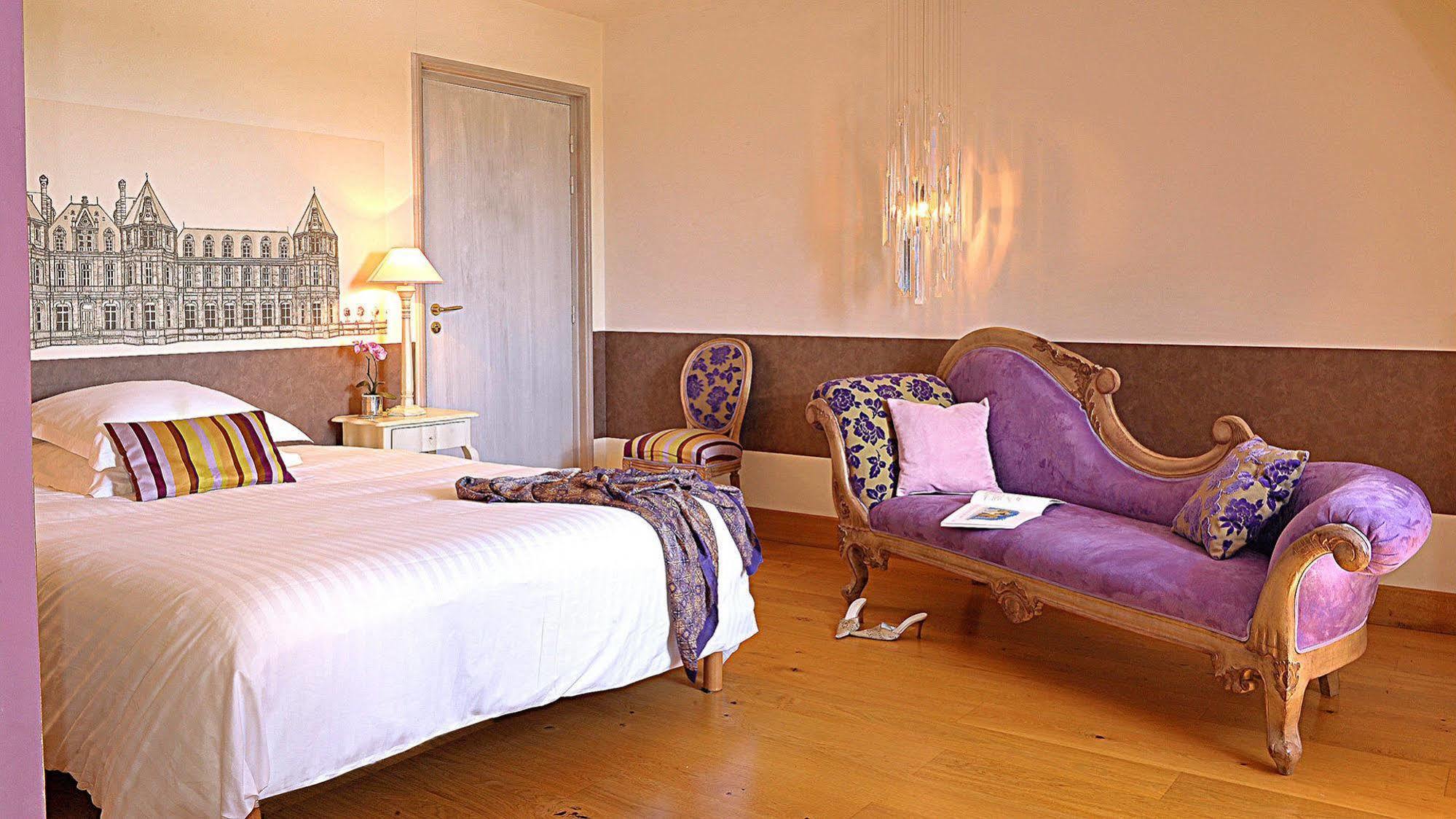 מוג-סור-לואר Logis Hotel Le Relais Louis XI מראה חיצוני תמונה